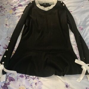 CBR black long sleeve with pearl and bow tie on sleeves